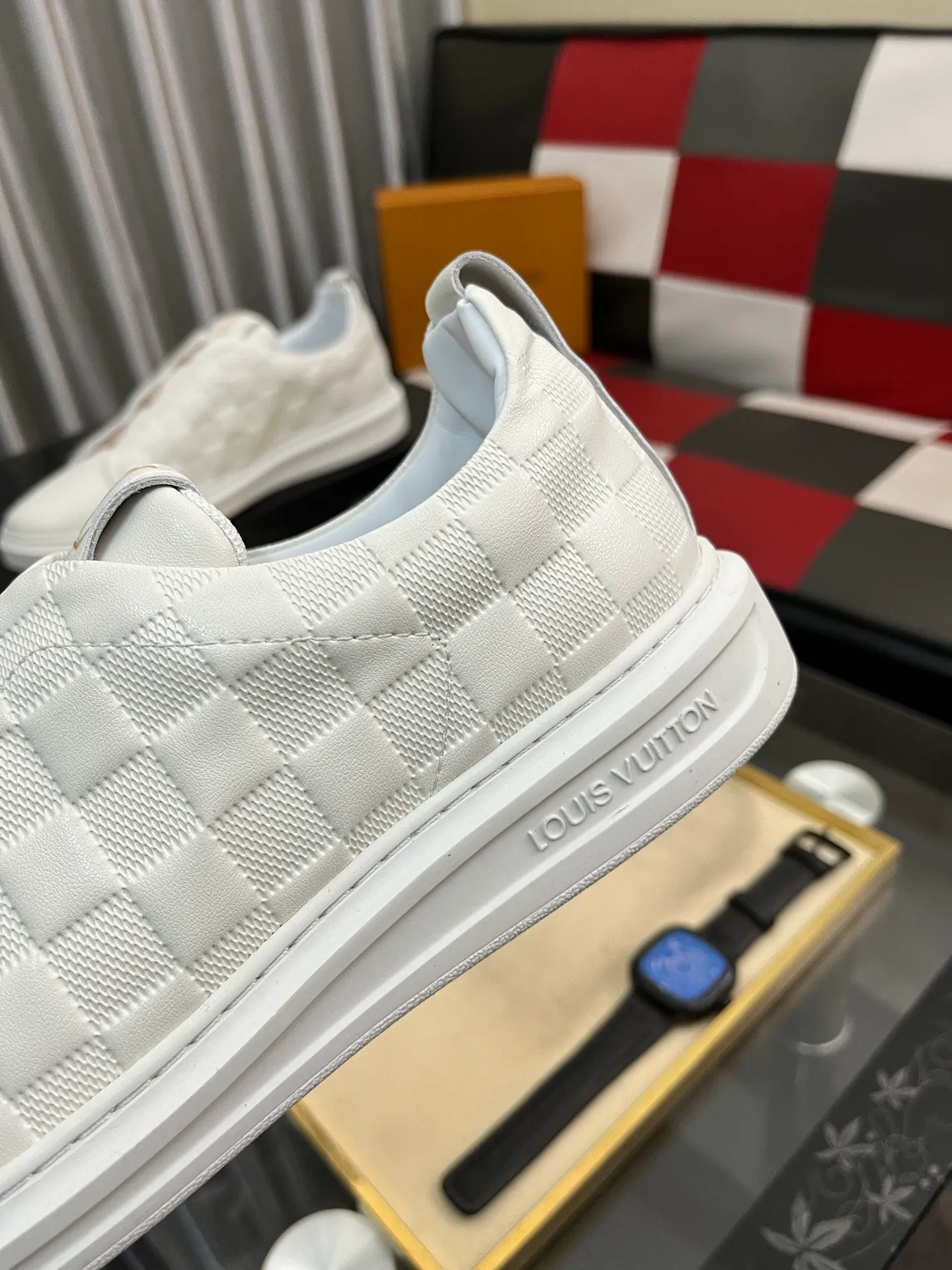 Men's shoes💰: 438⌚️⌚️"Loui* Vuitto*" LV's new Gaobang sports and casual shoes, imported first-layer cowhide ➕ imported sheepskin lining, high-end and comfortable, original outsole is light and wear-resistant! Purely handmade, details determine quality! Size 38-444️⃣Colors available
